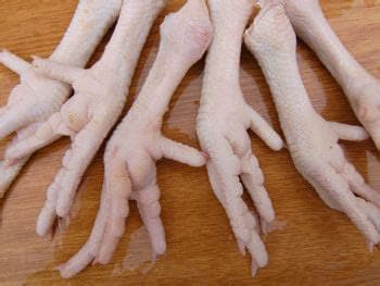 1010 CHICKEN FEET BY LB